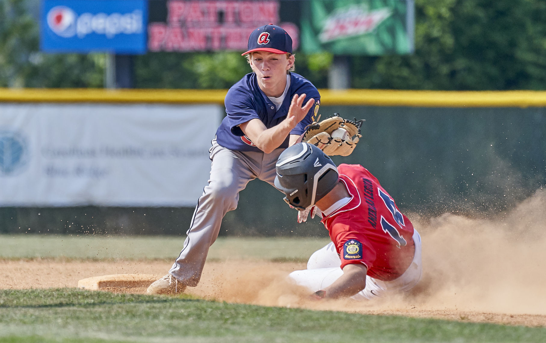 JR LEGION0602 6.jpg